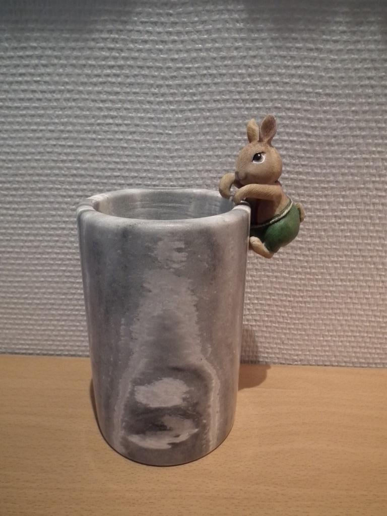 Lapin Villeroy & Boch + vase gris sans marque, Divers, Envoi, Comme neuf