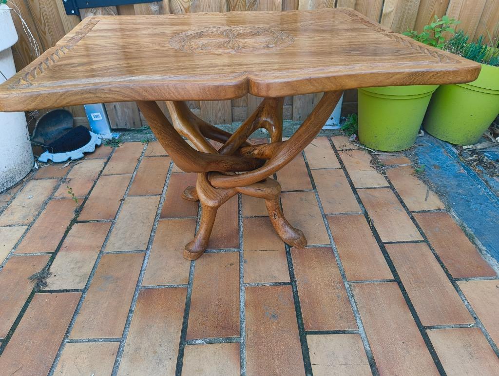 Afrikaanse uitklapbare tafels, Ophalen