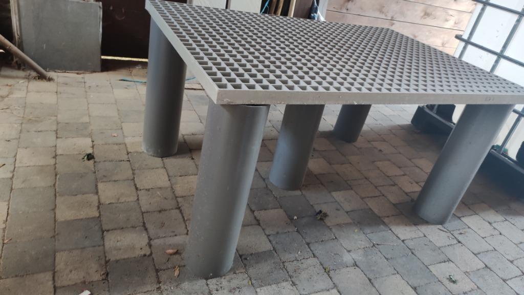 Onderstel  IBC container te verhogen(gemakkelijk water nemen, Ophalen