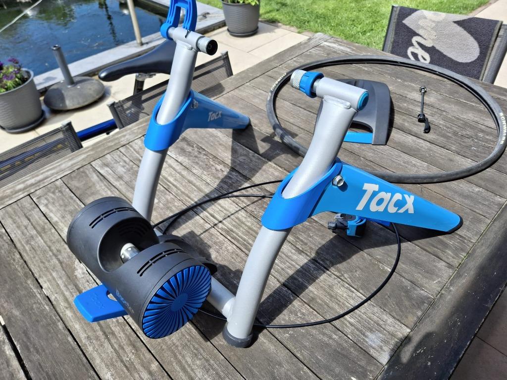 Fietsrollen Tacx met fiets, Sport en Fitness, Ophalen
