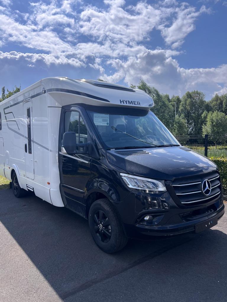 Camping-car Hymer Tramp S 685 Premium avec face à face, Jusqu'à 4, Marchepied électrique, Diesel, Automatique