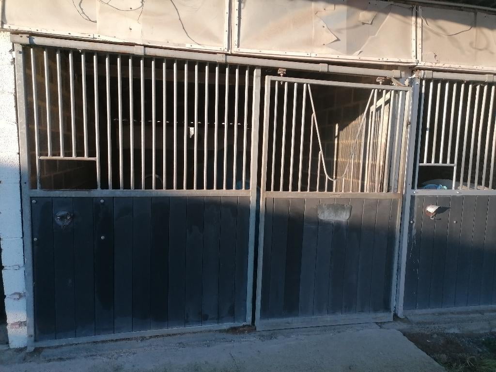 Façades de box chevaux wesland, Stalling