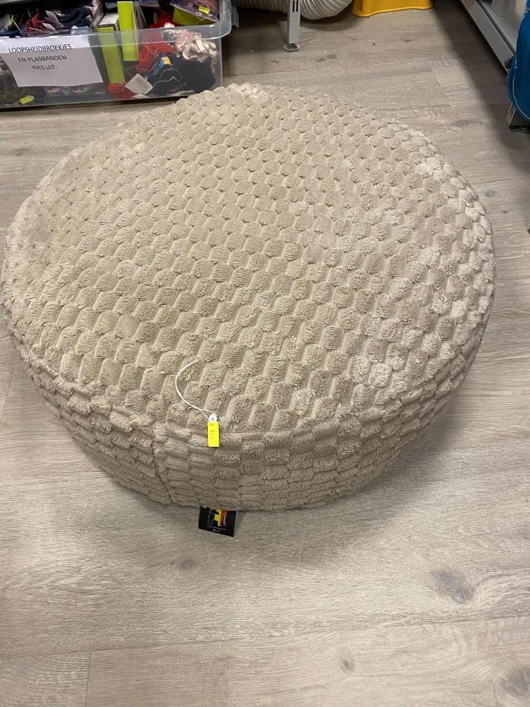 Zalige grote poef voor uw huisdier aan outletprijs, Dieren en Toebehoren, Ophalen of Verzenden, Nieuw