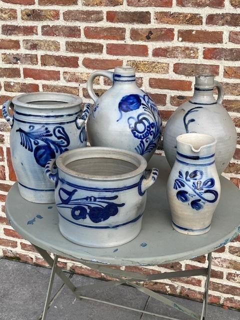 Lot van 5 stuks antiek Keuls geglazuurd aardewerk, Ophalen