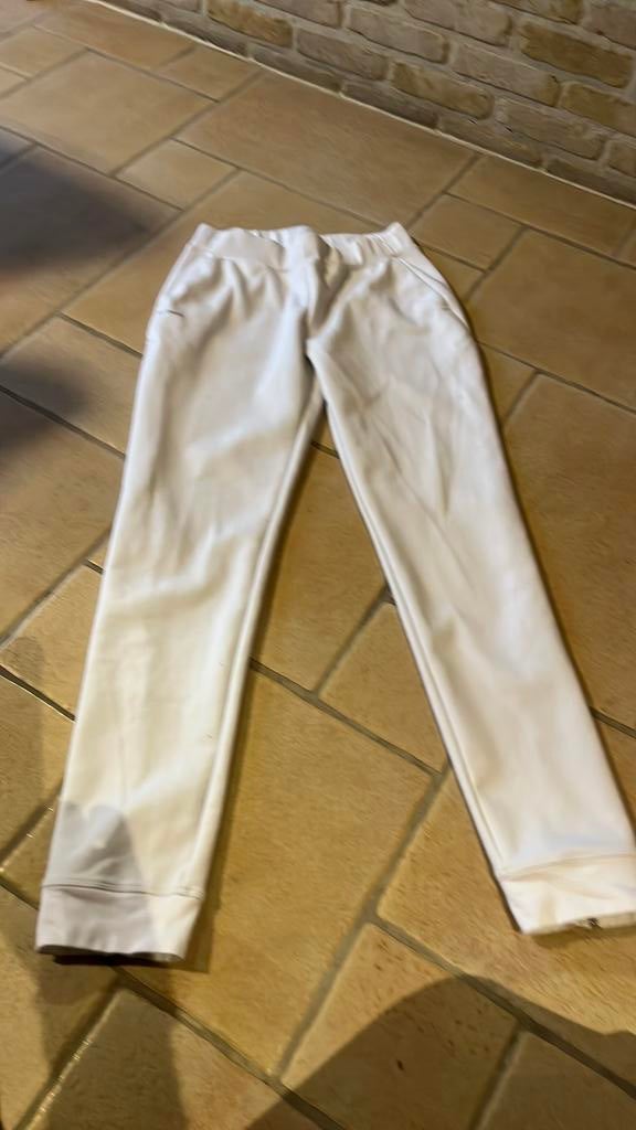 Trainingsbroek maat small, Enlèvement ou Envoi, Comme neuf