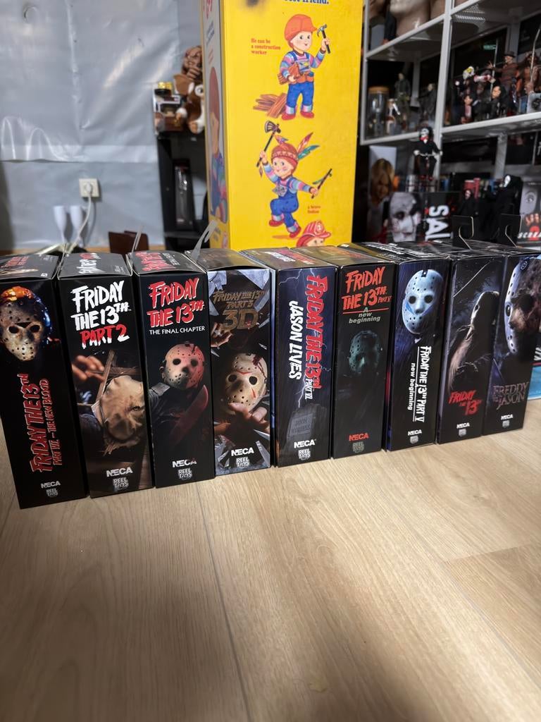 Neca friday the 13th, Enlèvement ou Envoi