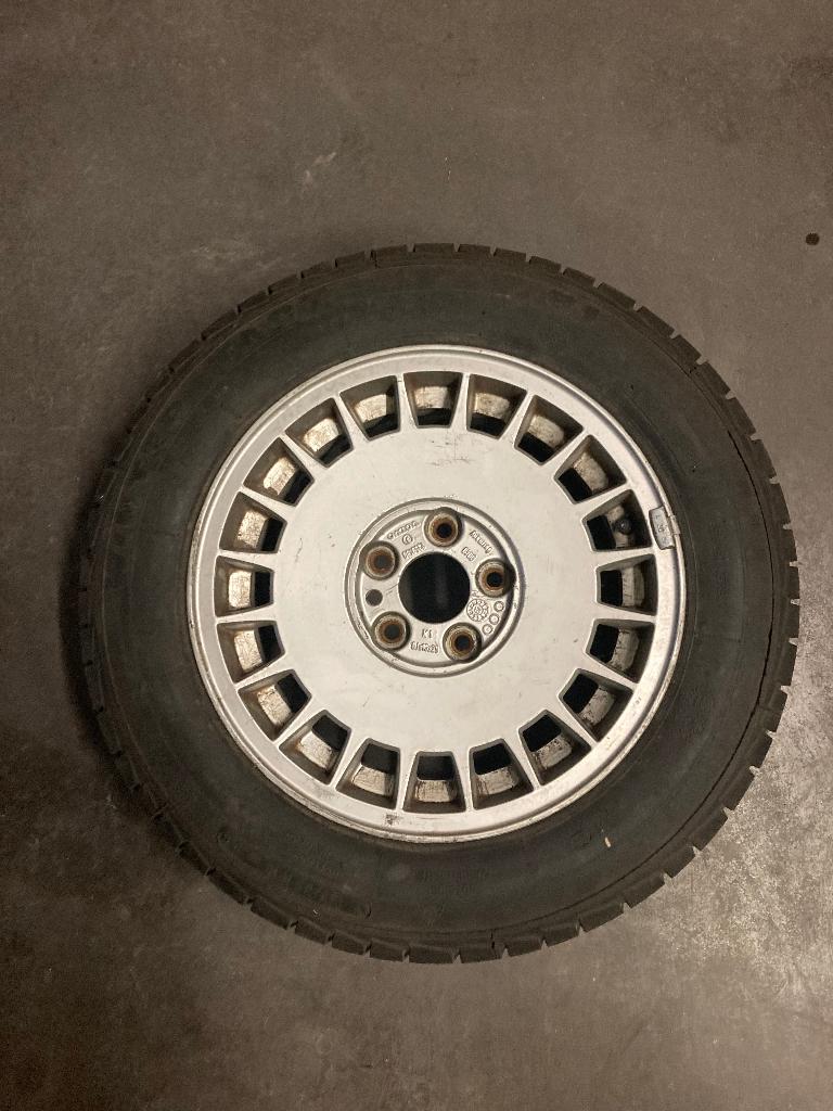 Velg volvo 15'', Auto-onderdelen, Banden en Velgen, Ophalen, Gebruikt, 15 inch, Banden en Velgen