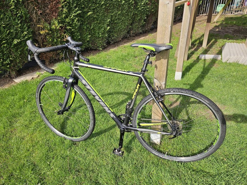 Stevens Namur, Fietsen en Brommers, Fietsen | Heren | Sportfietsen en Toerfietsen, Ophalen, Zo goed als nieuw