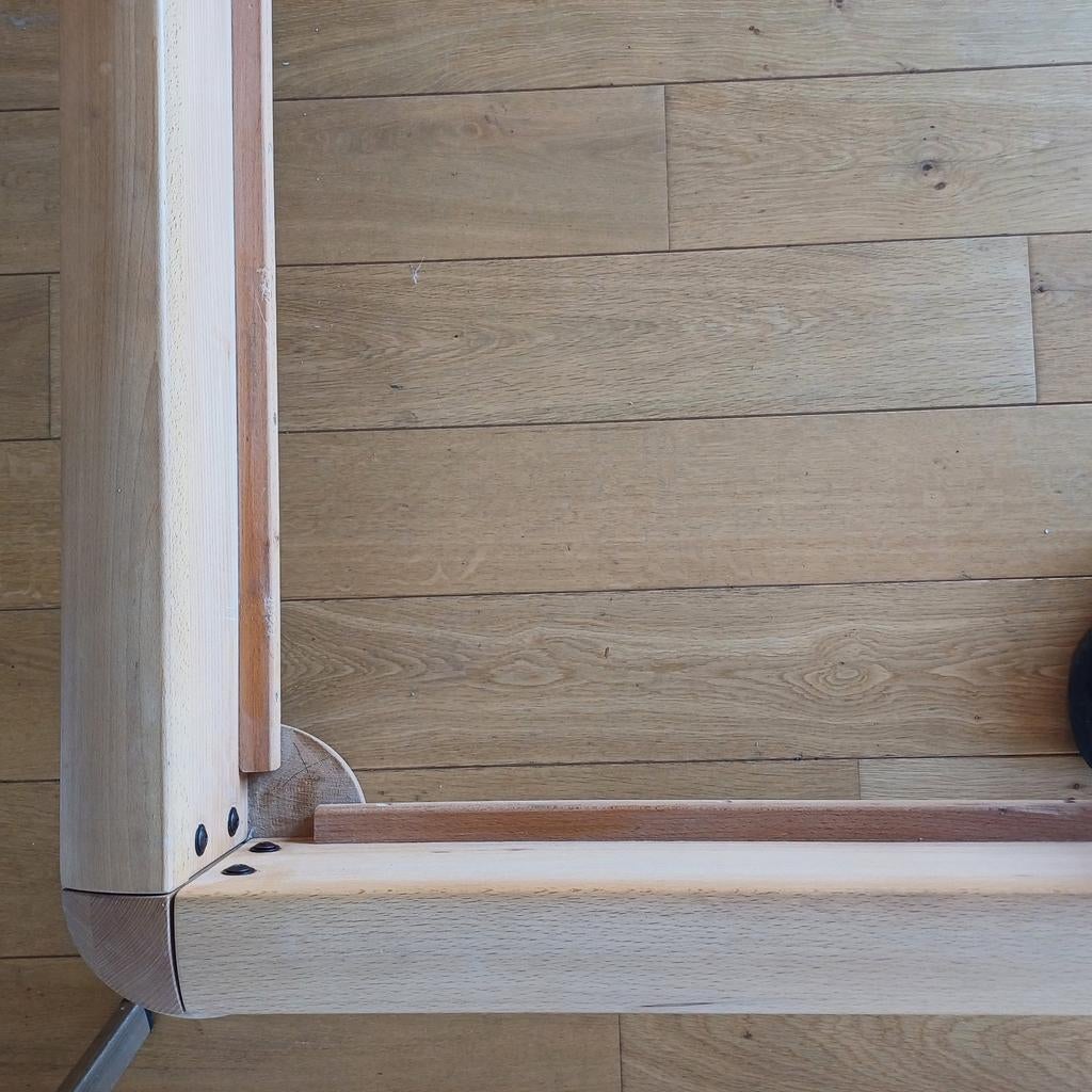 Cadre de lit  en bois massif, Maison & Meubles, Chambre à coucher | Lits, Enlèvement, Comme neuf, Bois