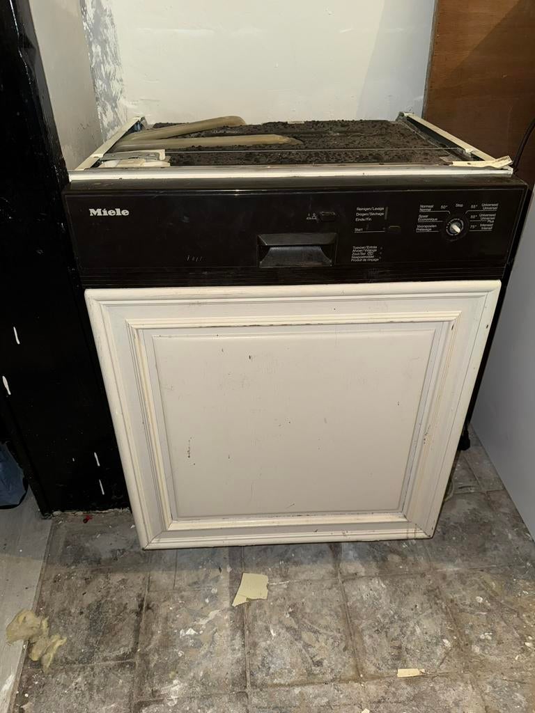 Miele vaatwasser, Elektronische apparatuur, Vaatwasmachines, Ophalen, Zo goed als nieuw