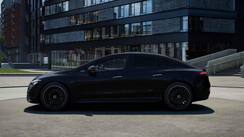 Mercedes-Benz EQE-Klasse 300 Berline AMG Line | Panoramisch, Auto's, Automaat, Gebruikt, 750 kg, Zwart