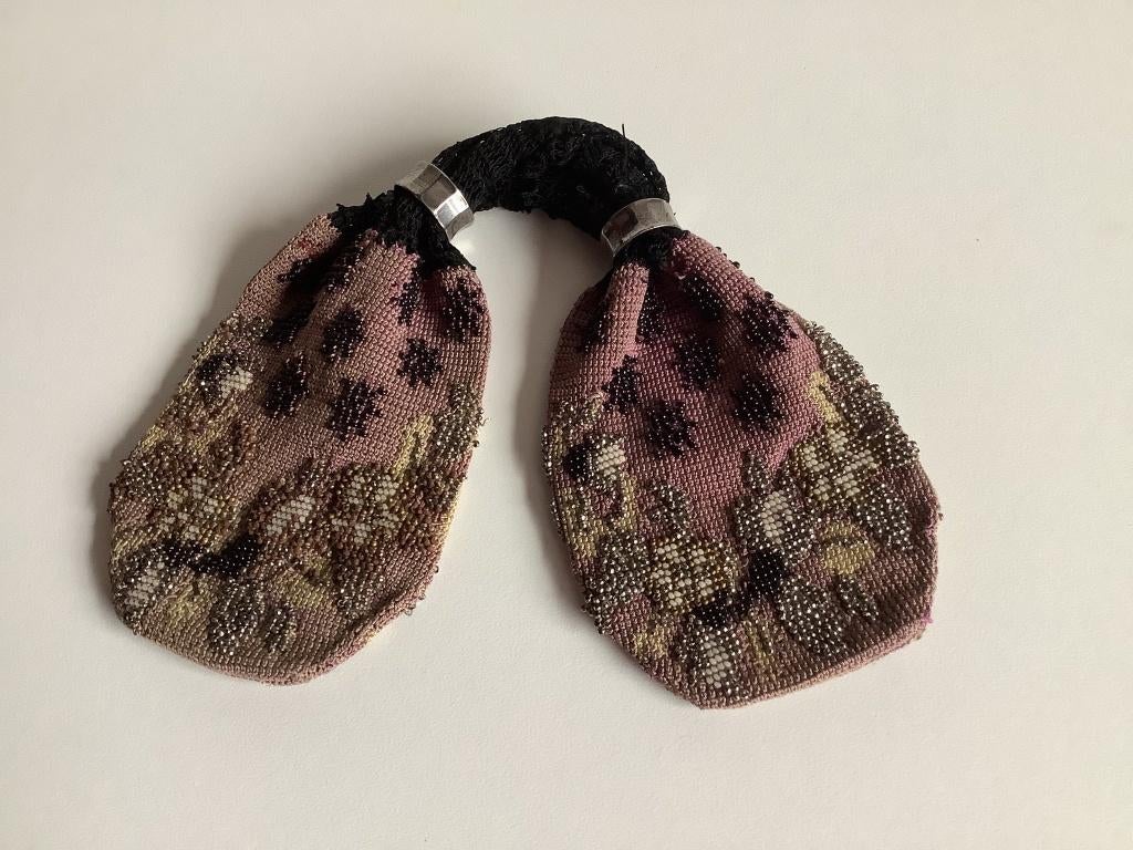 Antiek victoriaans kralentasje met dubbele buidel, Antiek en Kunst, Ophalen of Verzenden