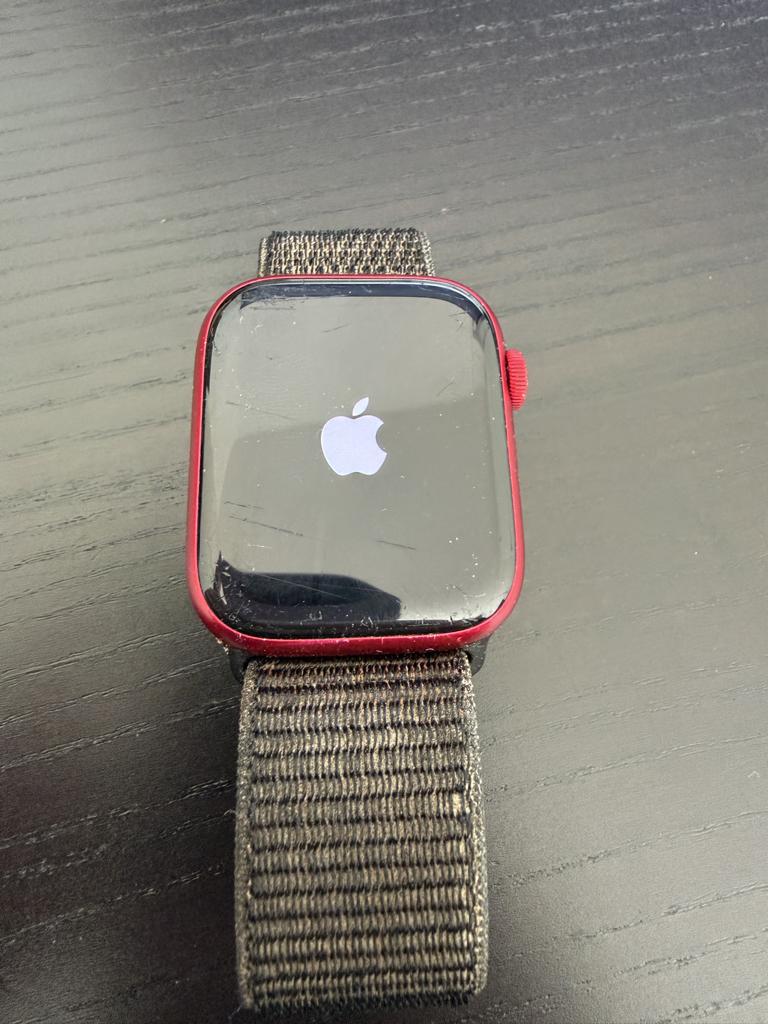 Apple Watch 8 - Rood, Rouge, IOS, Avancer d'un pas, Enlèvement