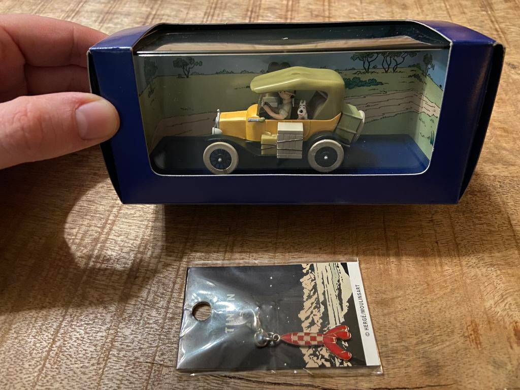 Voiture et porte-clés Tintin en Afrique, Enlèvement ou Envoi, Comme neuf, Voiture