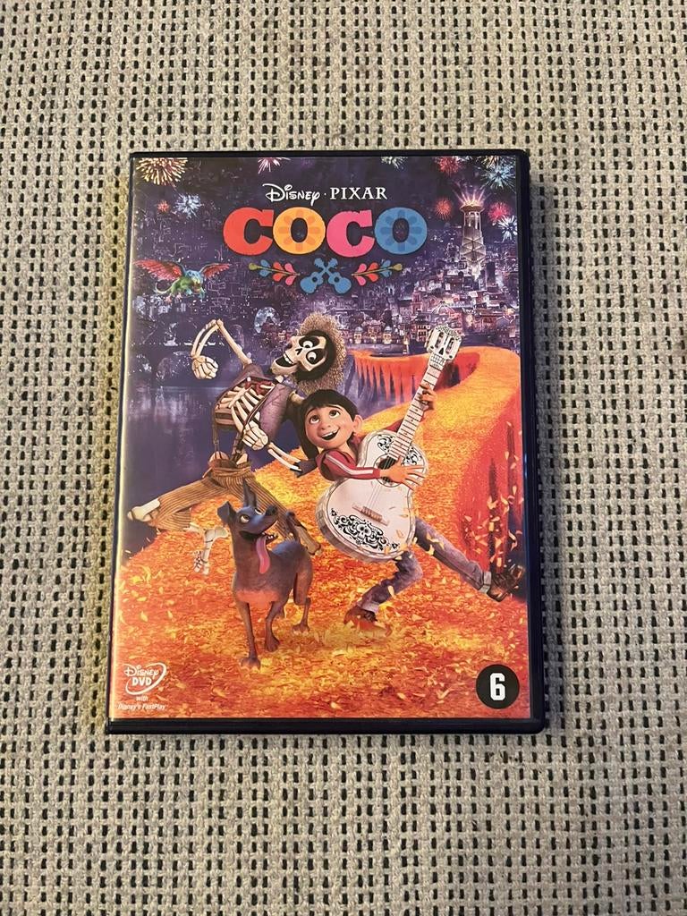 Films en 2 PlayStation 4 spelletjes, À partir de 6 ans, Comme neuf, Autres genres, Enlèvement