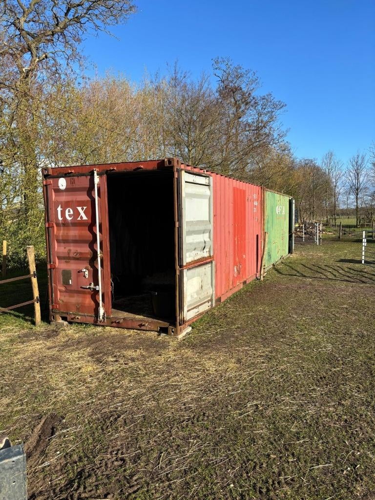 2x 20 ft container -  aangepast als paardenstal, Dieren en Toebehoren, Stalling, 4 paarden of pony's of meer