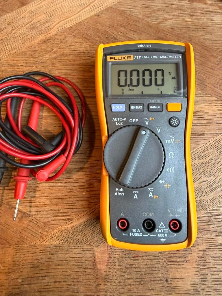 Fluke 117 true rms, Bricolage & Construction, Instruments de mesure, Envoi, Comme neuf, Multimètre