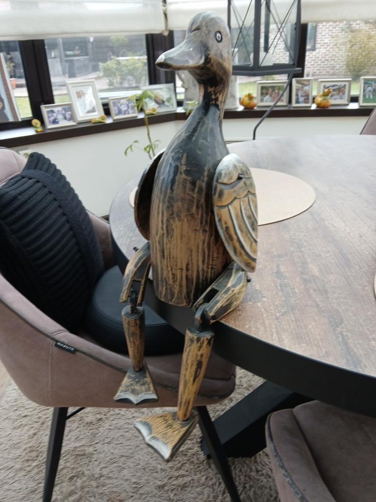 Decoratie weg wegens verandering interieur., Ophalen