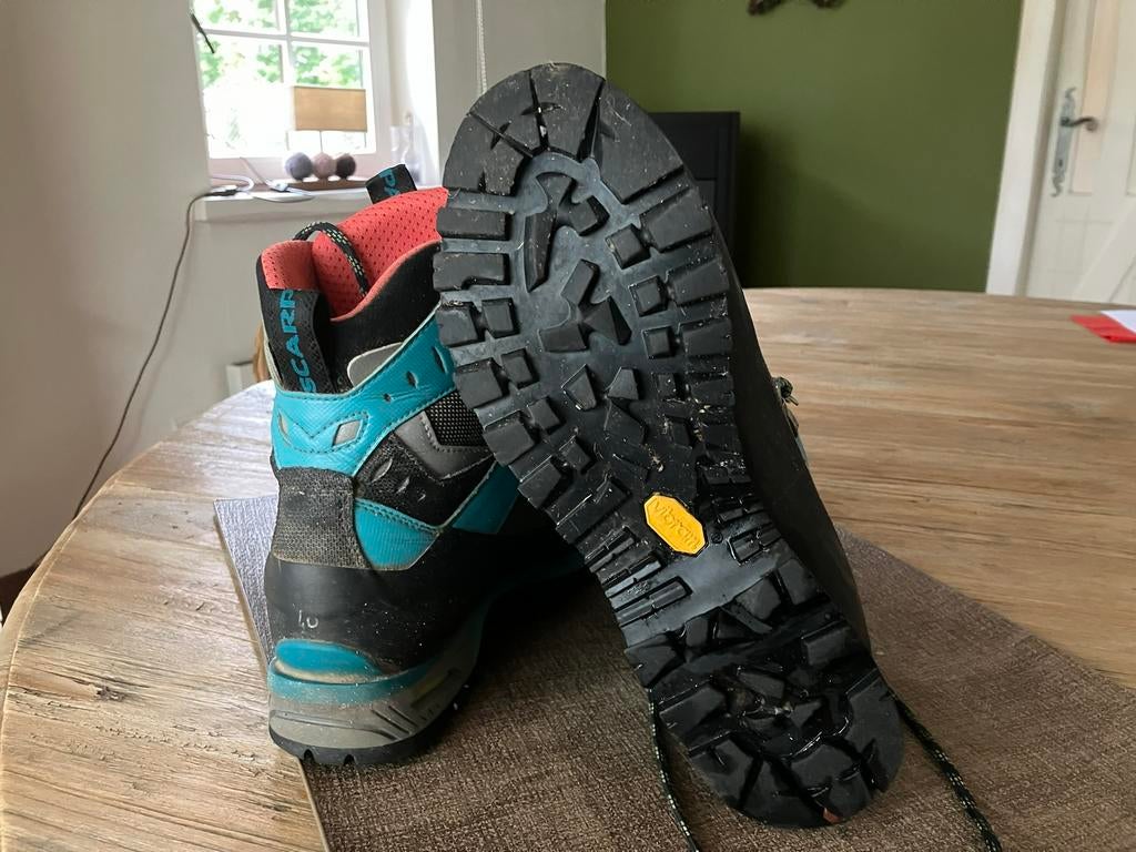Wandelschoenen, Ophalen, Zo goed als nieuw