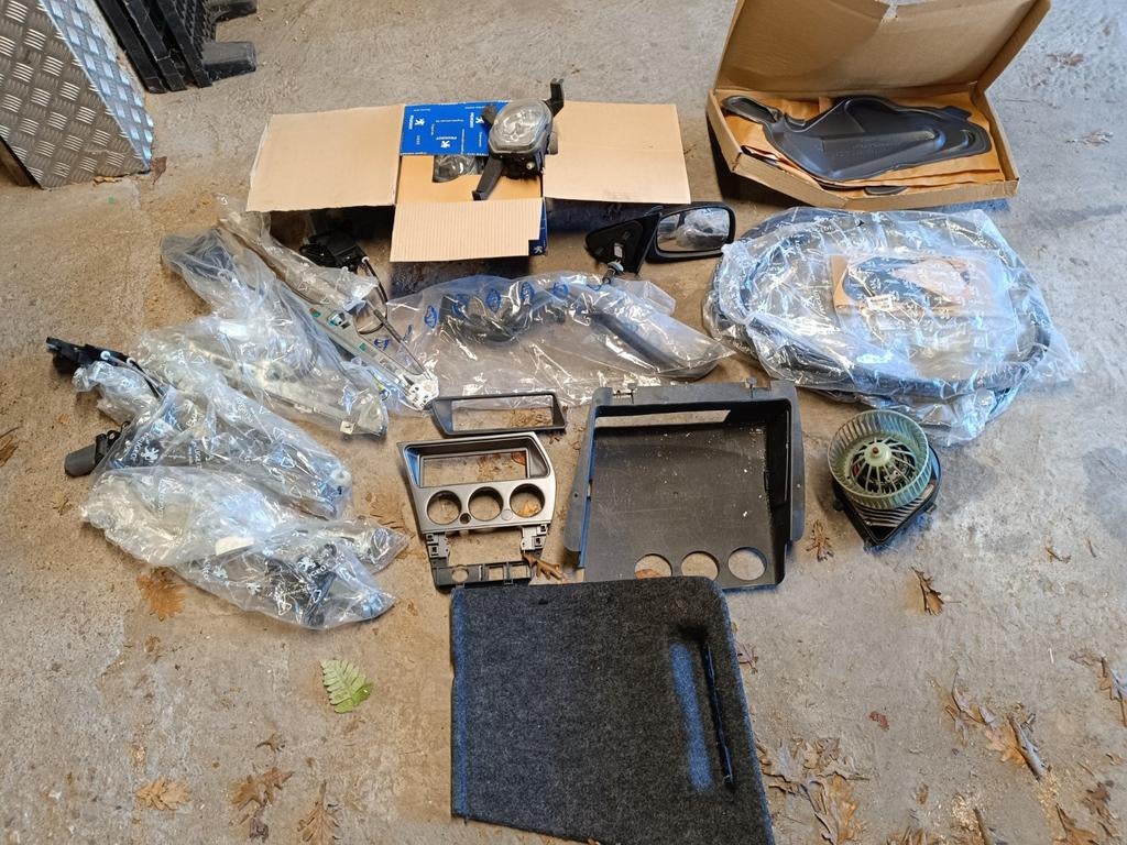 Lot pièces Peugeot 306 d'origine neuve, Peugeot