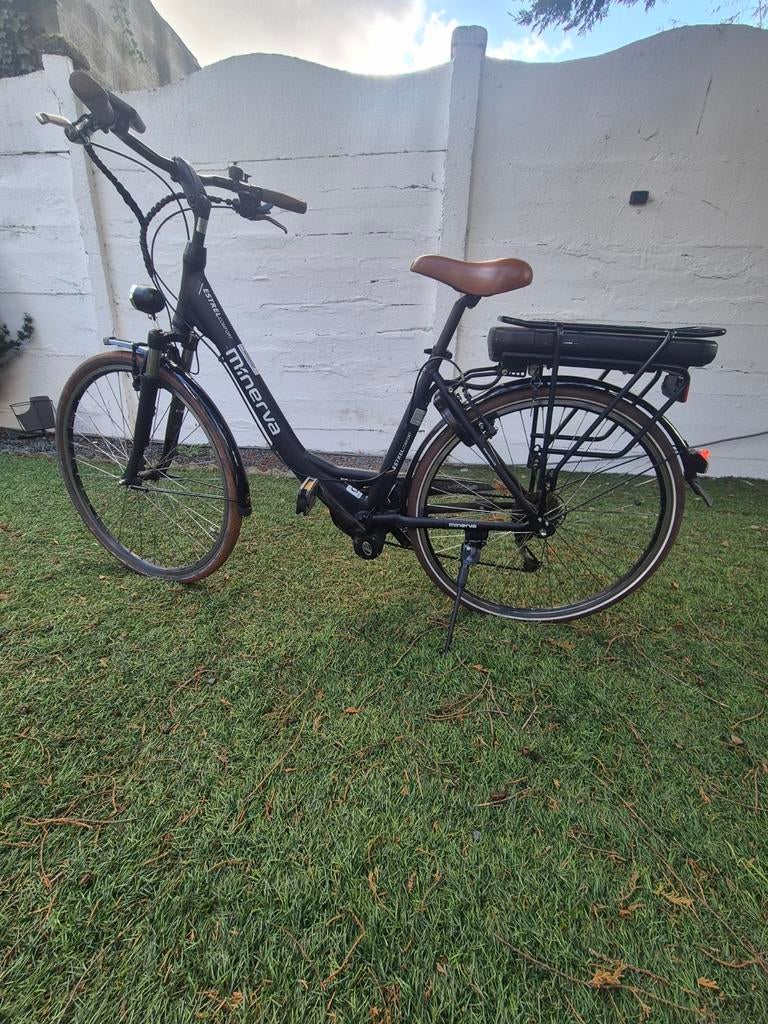 Minerva zwart met middenmotor, Fietsen en Brommers, Ophalen