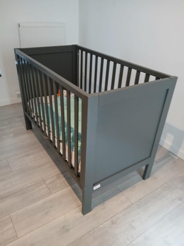 Kinderbedje van het merk"Troll", Kinderen en Baby's, Ophalen, Zo goed als nieuw, Matras