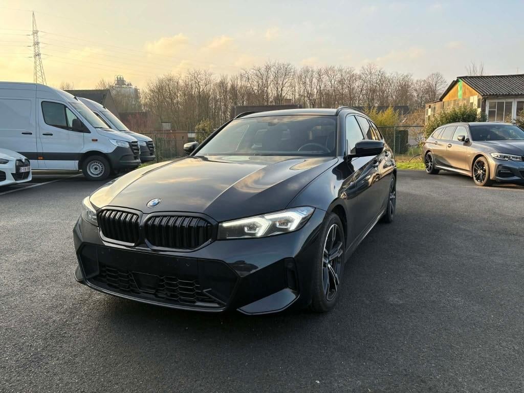 BMW 330i, Auto's, BMW, Automaat, Achterwielaandrijving, Zwart, Break
