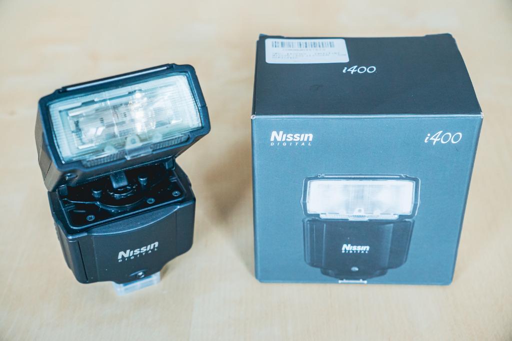 Nissin i400 Flash - Sony, Audio, Tv en Foto, Foto | Flitsers, Zo goed als nieuw, Overige merken, Kantelbaar, Ophalen of Verzenden