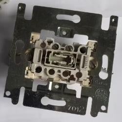 Interrupteur Niko, Doe-het-zelf en Bouw, Elektriciteit en Kabels, Ophalen of Verzenden, Zo goed als nieuw, Schakelaar