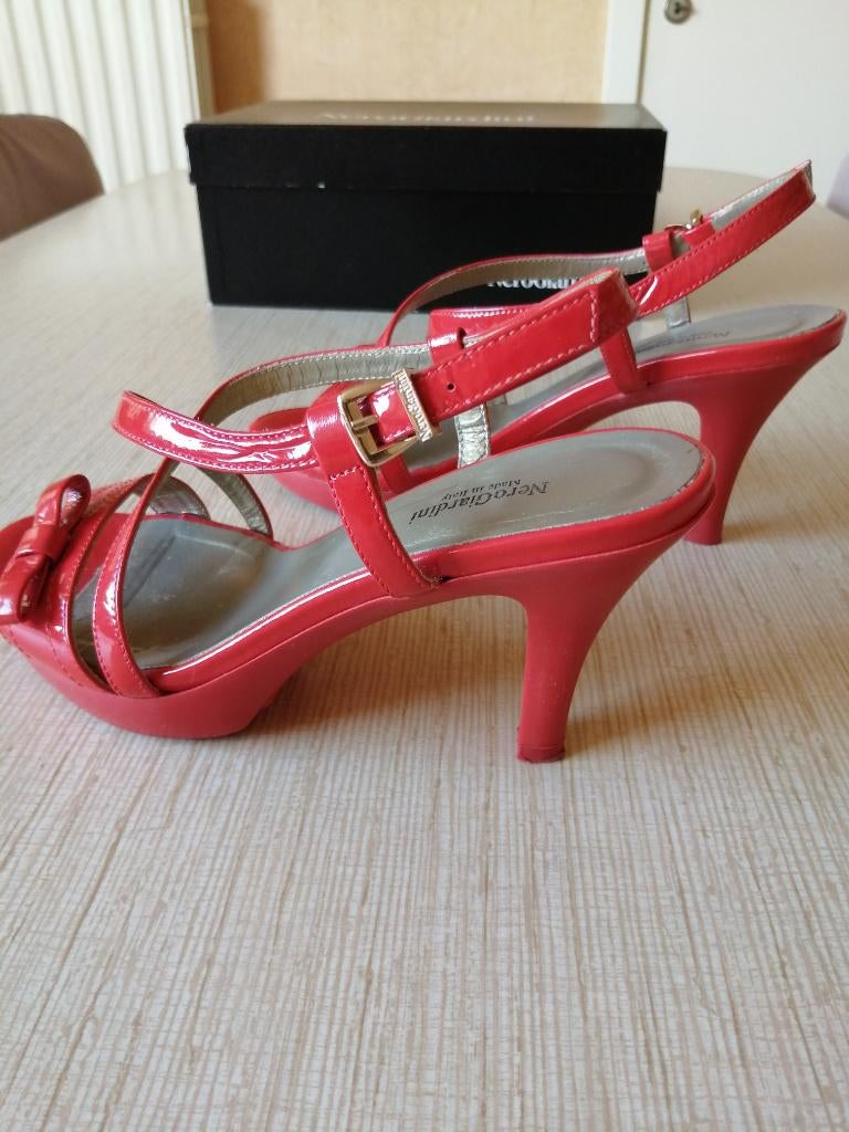 magnifiques chaussures Nero Giardini taille 35, Rouge, Escarpins, Comme neuf, Nero giardini