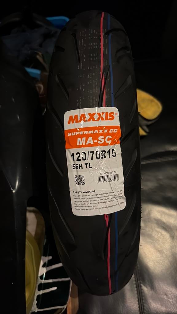 Scooter voorband, Motoren, Ophalen, Nieuw