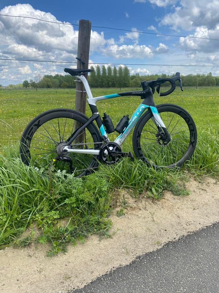 Vélo de route Pinarello F, Enlèvement, Comme neuf