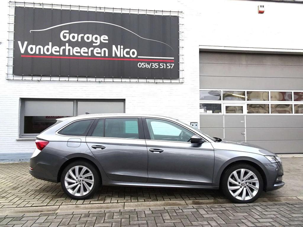 Skoda Octavia 1.4TSi iV DSG,CARPLAY,ADAPT CRUISE,FULL LED,PD, Autos, Skoda, Argent ou Gris, Achat, Entreprise, Noir