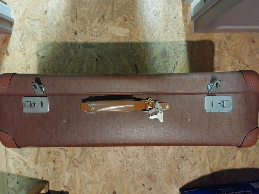 Ancienne valise brune, Bijoux, Sacs & Beauté, Sacs | Sacs de voyage & Petits Sacs de voyage, Neuf, 35 à 55 cm, Brun, Enlèvement