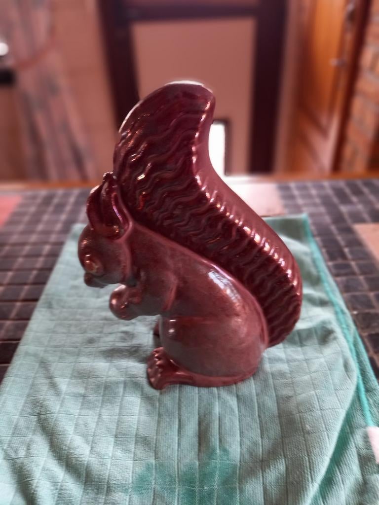 Ecureuil guerin, Antiquités & Art