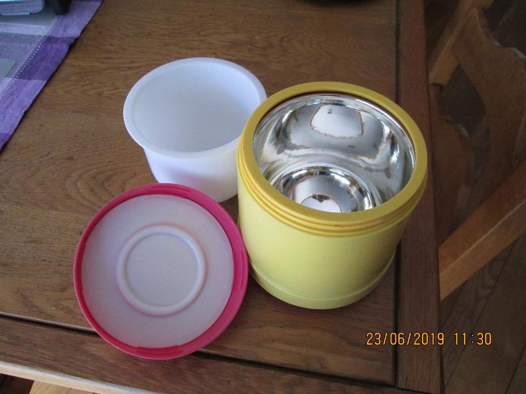 Bouteille isotherme. Glacière., Caravanes & Camping, Enlèvement, Comme neuf