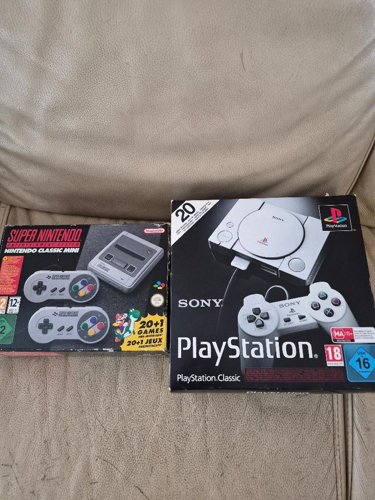 Console, Enlèvement, Comme neuf, Avec 2 manettes