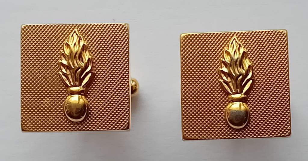 Rijkswacht manchetknopen officier, Handtassen en Accessoires, Manchetknopen, Ophalen of Verzenden, Gebruikt, Overige materialen