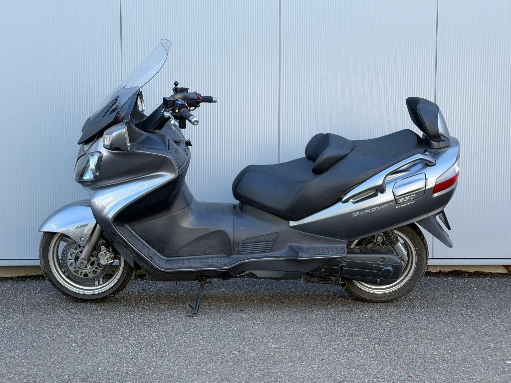 Suzuki Burgman 650 / Siège et chauffage des mains ! Bon état, Permis Moto A, Scooter, Entreprise, Plus de 35 kW