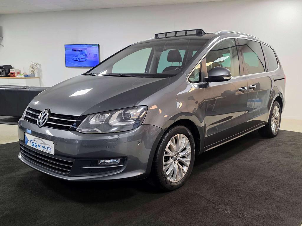 Volkswagen Sharan 2.0 TDI DSG / Highline / Pano 7zit, Autos, Cuir, Achat, 5 portes, Automatique