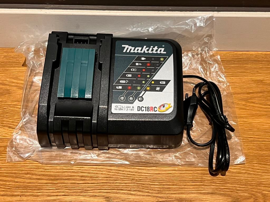 Chargeur rapide️Makita 18V, Bricolage & Construction, Enlèvement, Comme neuf