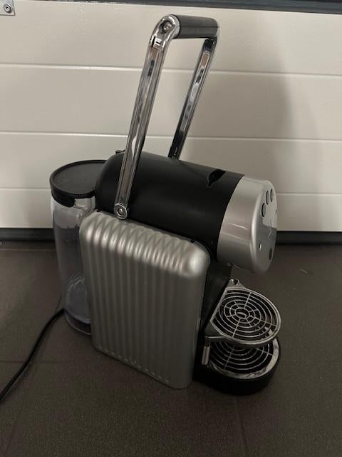 Nespresso Professioneel Zenius koffietoestel., Electroménager, Cafetières, Réservoir d'eau amovible, Dosettes et capsules de café