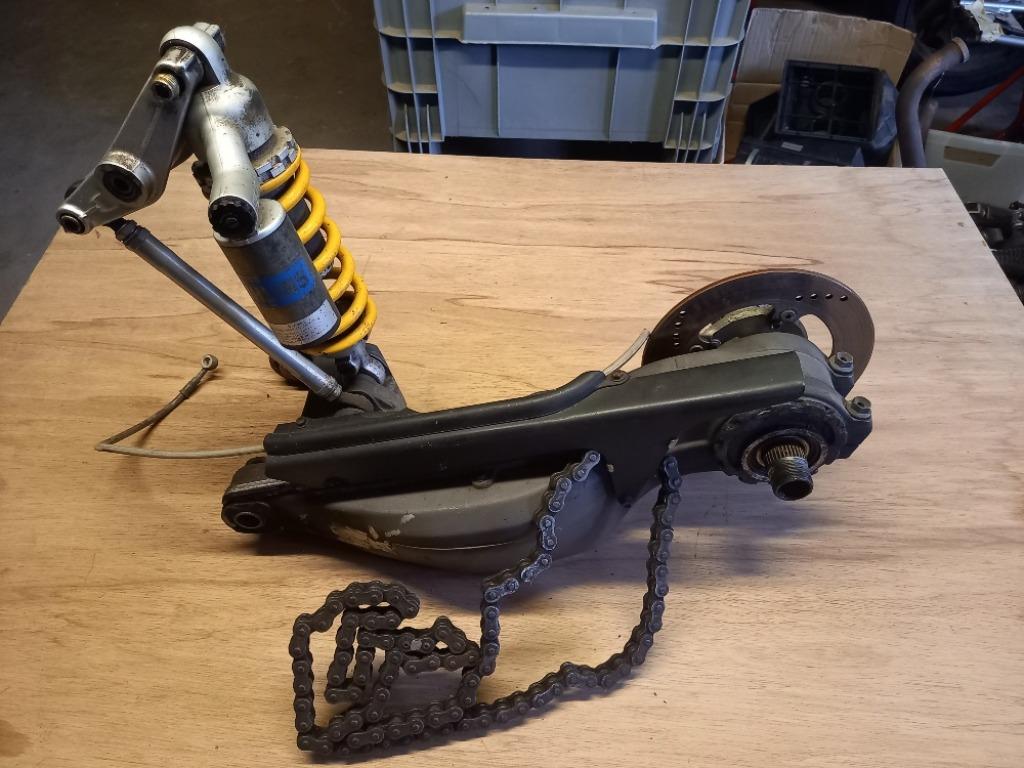 BRAS OSCILLANT AVEC SUSPENSION POUR DUCATI 916-996-998, Motos, Enlèvement ou Envoi, Utilisé, Jackierogier@outlook.be, Herzele