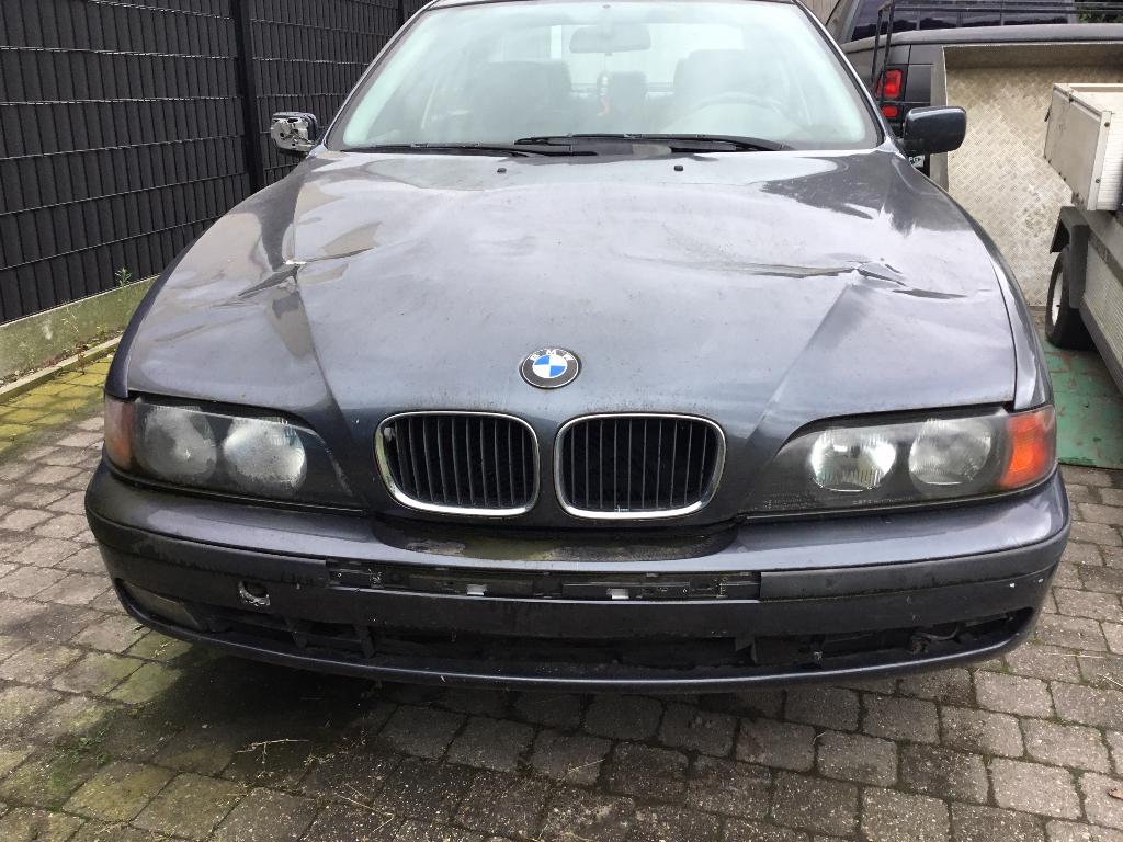 BMW E39 - 525tds ‘98 - pièces usées à vendre, Autos : Pièces & Accessoires, Carrosserie & Tôlerie, Porte, BMW, Avant, Enlèvement ou Envoi
