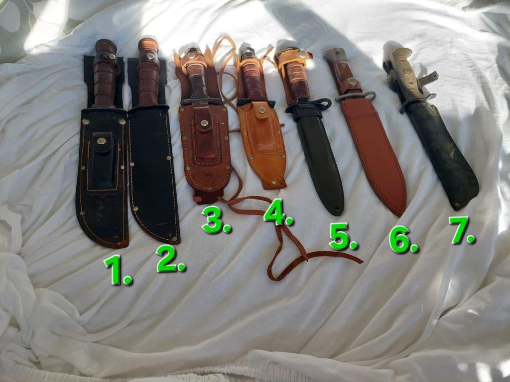 Couteaux et baïonnettes militaires, Collections, Envoi, Autres, Couteau ou Poignard