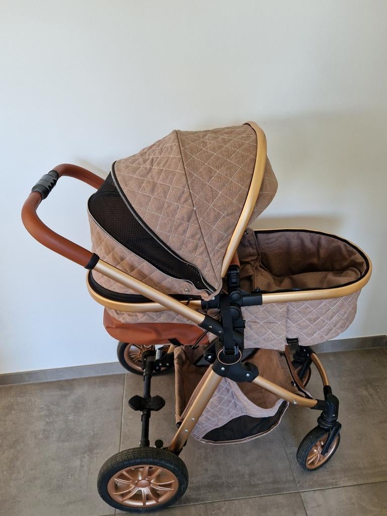 Plooibare buggy met grote wielen, Ophalen, Zo goed als nieuw, Verstelbare duwstang