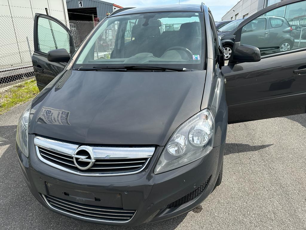 Opel Zafira 1.7d 20/12/2013 Euro 5 gekeurd voor verkoop 7 pe, Auto's, Opel, Euro 5, Monovolume, 110 kW, 7 zetels