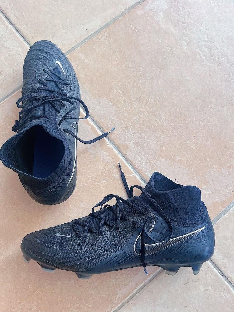 Nike Phantom Luna 2 Elite FG High-Top Soccer Cleats (43), Sport en Fitness, Voetbal, Verzenden, Gebruikt, Schoenen