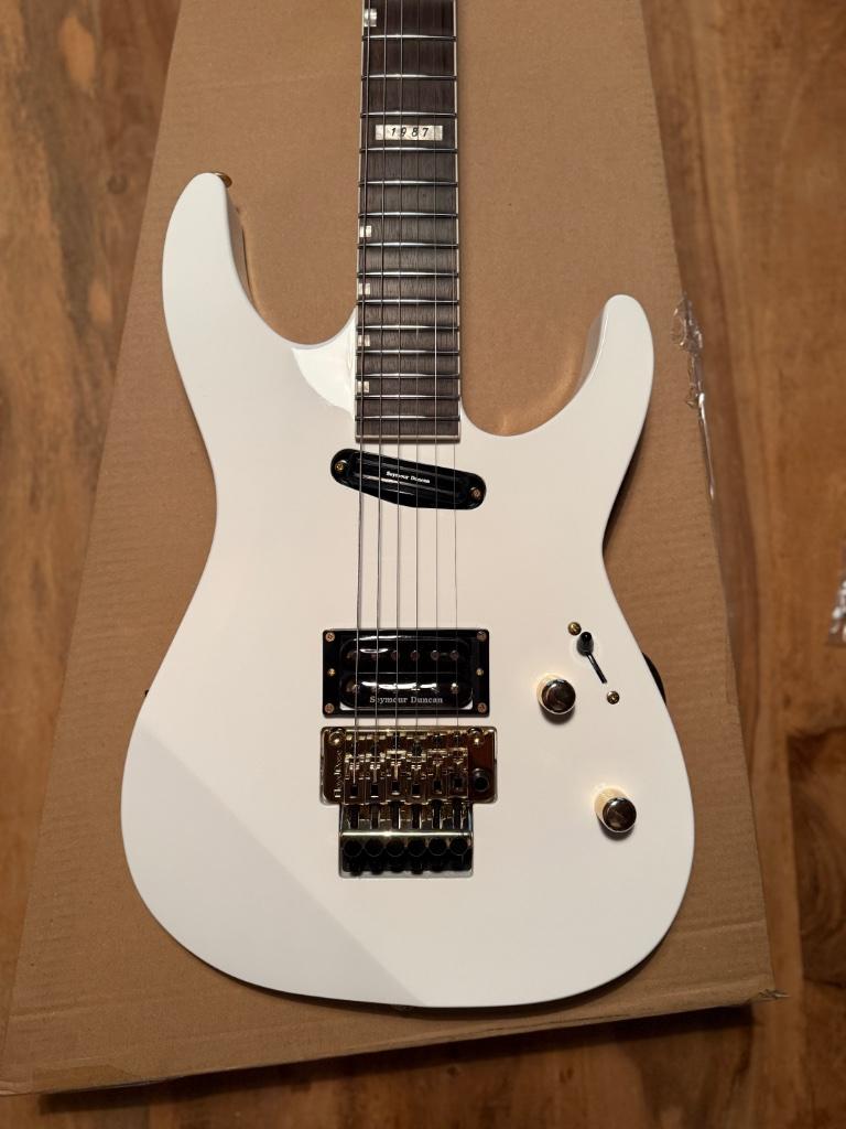 LTD Mirage Deluxe 1987 Snow White, Musique & Instruments, Instruments à corde | Guitares | Électriques, Enlèvement, Comme neuf