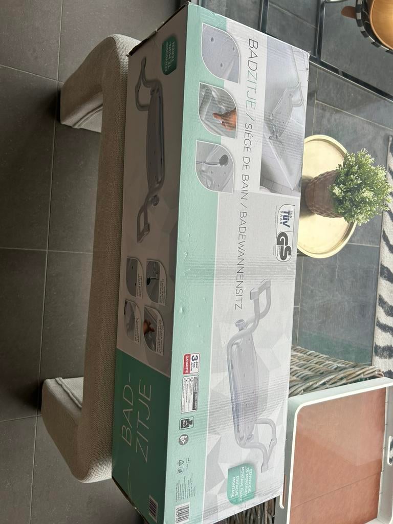 Bad bankje, Enlèvement, Neuf